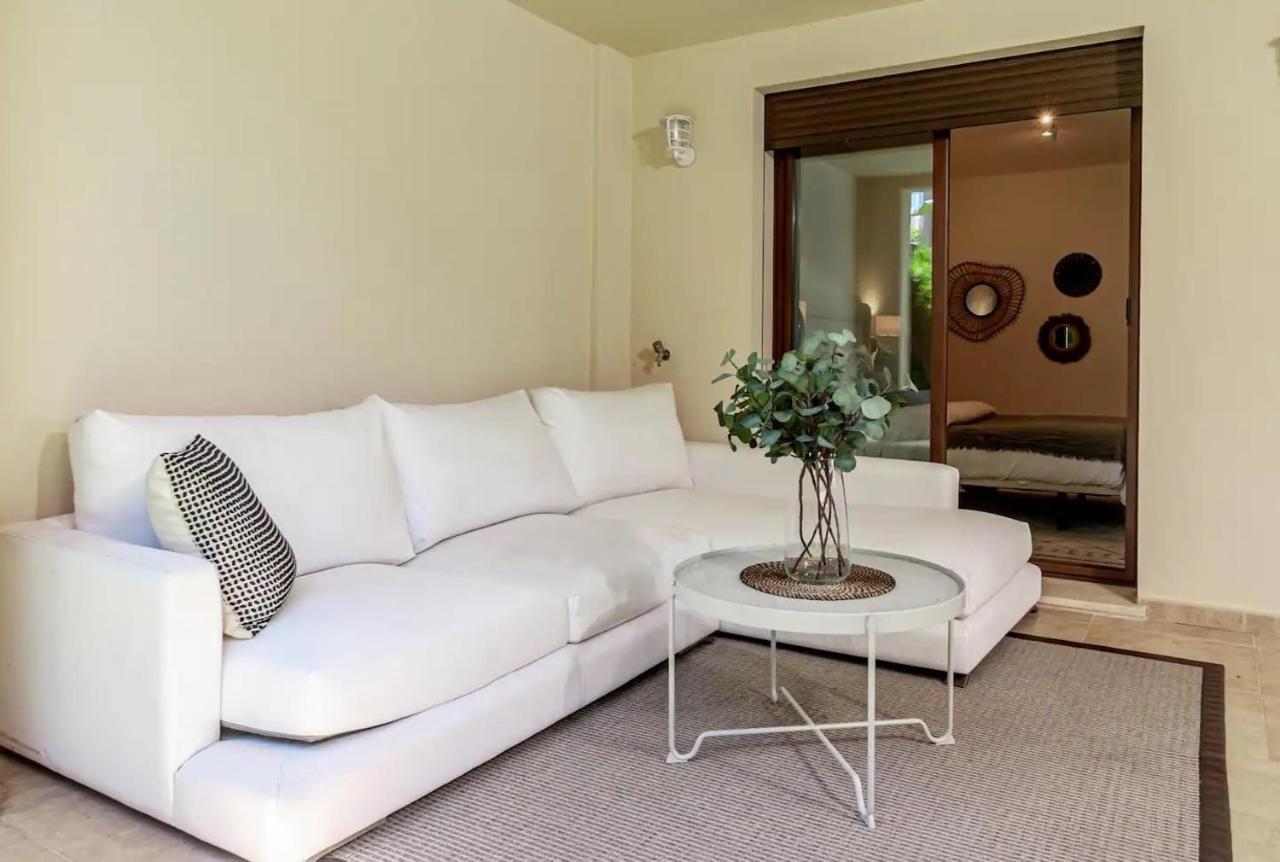 Apartment Nueva Andalucia Flat With Pool By Costarentals - M33 Marbella